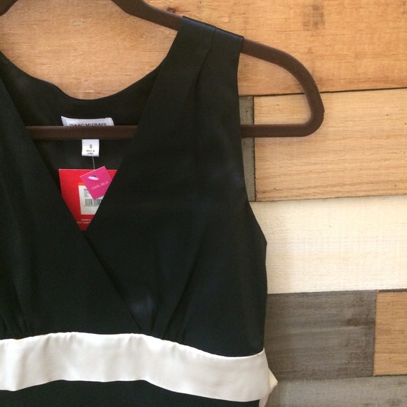 NWT Black Silk Sleeveless Blouse With Cream Sash - Picture 3 of 8